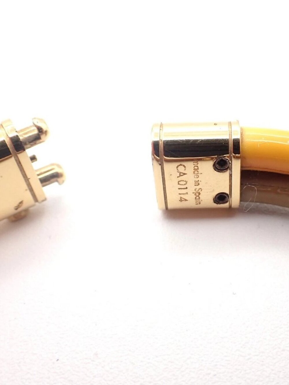 LOUIS VUITTON Keep It Twice Bracelet Patent Leather Khaki Yellow GHW - Picture 13 of 14